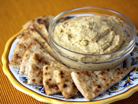 recipe, vegetarian, vegan, summer, seasonal, party, appetizer, dip, white bean, hummus