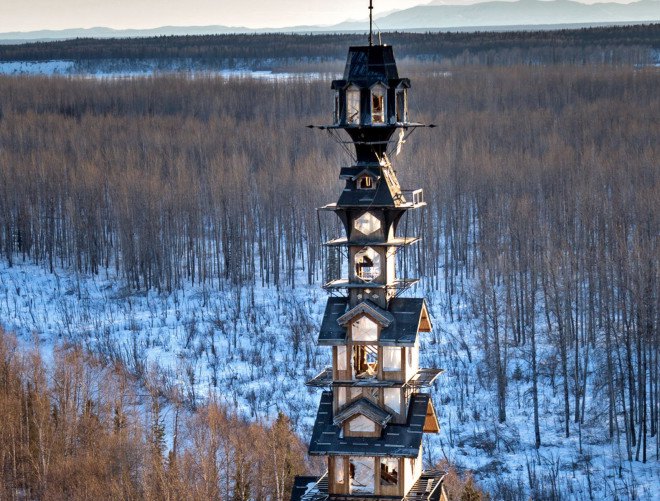 goose creek tower, dr. seuss house alaska, alaska dr. seuss house, dr. seuss looking house in alaska, alaska crazy dr. seuss style house, house in alaska, crazy house in alaska, alaskan funky multi-story house