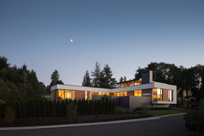Ash + Ash, Hannebery Eddy, Portland architecture, eco-friendly architecture, LEED-certified home, residential architecture, eco-friendly design, groundwater collection, rainwater recovery, solar panels, solar heating