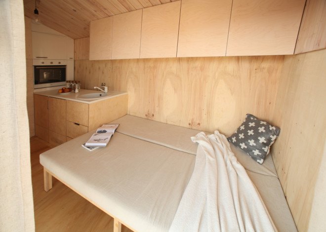 Koleliba home, portable vacation house, tiny house, tiny home, tiny home on wheels, hut on wheels, Hristina Hristova, Deyan Tomov, portable beach house, portable tiny home