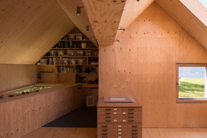 Midden Studio, Studio Weave, Scotland, Midlothian, zinc, zinc facade, embossed zinc, plywood, plywood interior, artists studio, skylights, soffit light, Scottish architecture, twin-gabled, gabled roof,