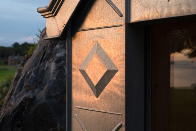 Midden Studio, Studio Weave, Scotland, Midlothian, zinc, zinc facade, embossed zinc, plywood, plywood interior, artists studio, skylights, soffit light, Scottish architecture, twin-gabled, gabled roof,