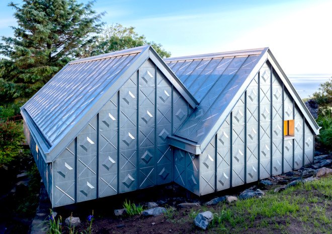 Midden Studio, Studio Weave, Scotland, Midlothian, zinc, zinc facade, embossed zinc, plywood, plywood interior, artists studio, skylights, soffit light, Scottish architecture, twin-gabled, gabled roof,