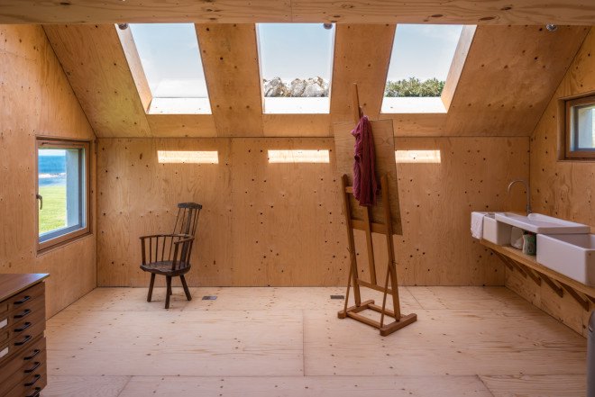Midden Studio, Studio Weave, Scotland, Midlothian, zinc, zinc facade, embossed zinc, plywood, plywood interior, artists studio, skylights, soffit light, Scottish architecture, twin-gabled, gabled roof,