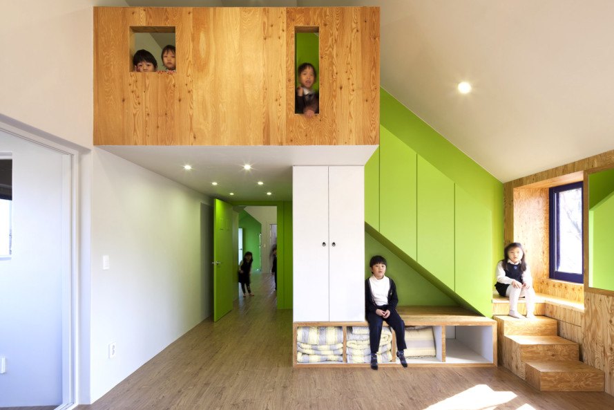 UTAA, Pinocchio, Pinocchio children&rsquo;s center, renovation, renovated building, South Korea, Unak Mountain, Poneok, larch, larch wood, gabled extension, glazed end wall, high ceilings, book cafe, house within a house, house in a house, house inside a house,