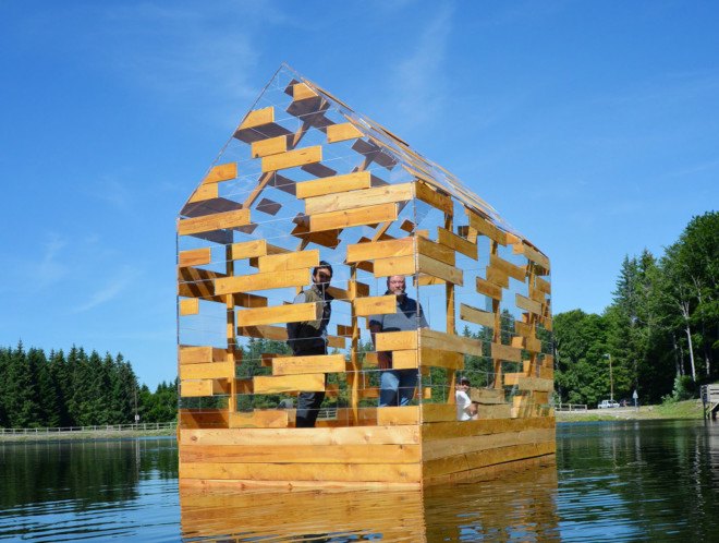 Elise Morin, Florent Albinet, Walden Raft, floating building, wooden cabin, acrylic glass, polyethylene, green envelope, experimental building, movable architecture