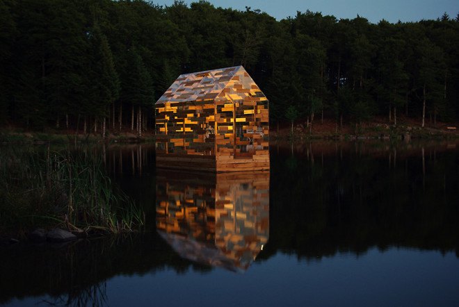 Elise Morin, Florent Albinet, Walden Raft, floating building, wooden cabin, acrylic glass, polyethylene, green envelope, experimental building, movable architecture