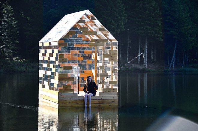 Elise Morin, Florent Albinet, Walden Raft, floating building, wooden cabin, acrylic glass, polyethylene, green envelope, experimental building, movable architecture