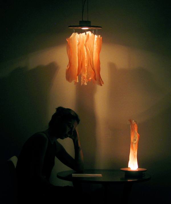 green lighting, lighting, lamps, decorative lamps, decorative lighting, decorative objects, art, sculpture, light sculpture, bioplastic, sustainable design, undulae, pendant lamps, table lamps, cornstarch, green design