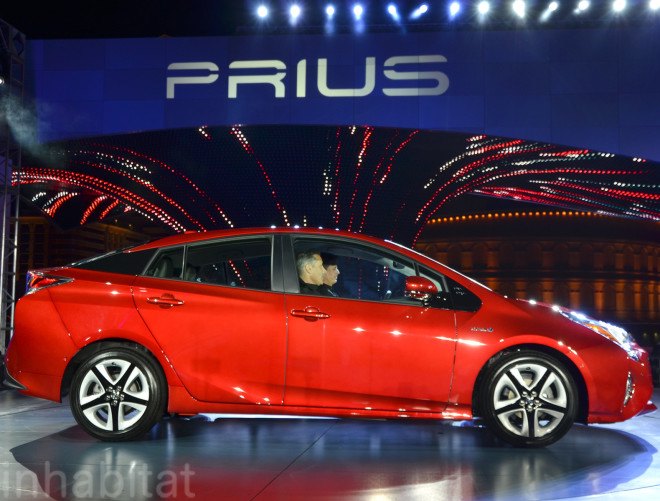 prius, 2016 prius, toyota prius, toyota, fourth-generation prius, 4th generation prius, 4th gen prius hybrid car, hybrid vehicle, hybrid, new prius, next-gen prius, redesigned prius, green cars, green transportation, sustainable transportation, green vehicles