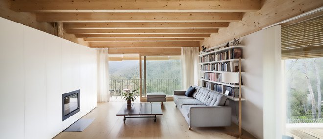 Alventosa Morell Arquitectes, Casa LLP, Casa LLP by Alventosa Morell Arquitectes, Passivhaus, timber house, green roof, Collserola Mountains, clerestory windows, south facing windows, timber, cross ventilation, retaining walls, cantilevered architecture