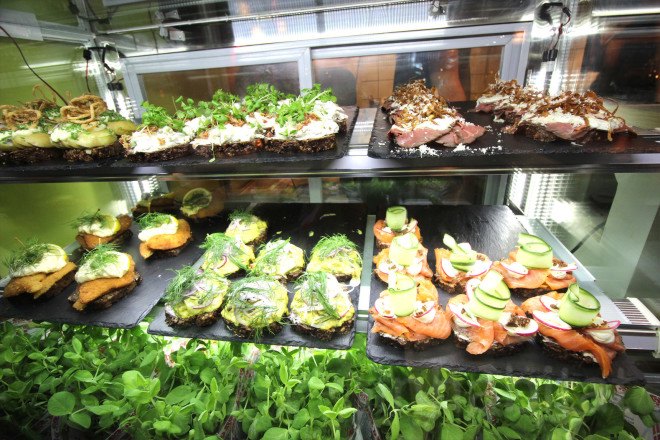 Copenhagen Street Food, paper island, street food island in copenhagen, copenhagen, green copenhagen, things to do copenhagen, street food, street food carts, green design, eco design, sustainable design, recycled materials, food trucks, food carts