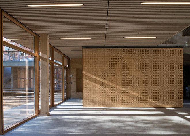 Copenhagen, Sophus Søbye Arkitekter, multipurpose space, multiuse space, shingles, pitched roof, concrete architecture, meeting place, community center, green architecture, timber structure, courtyard