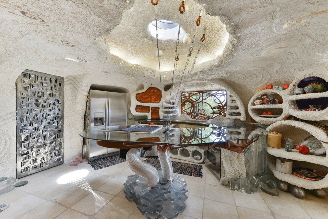 shotcrete, 45 Berryessa Way, Flintstone House, Flintstone House Hillsborough, Hillsborough, Judy Meuschke, William Nicholson, Flintstones, Eugene Tsui, Highway 280, unusual home, dome house, dome architecture, San Francisco, steel rebar