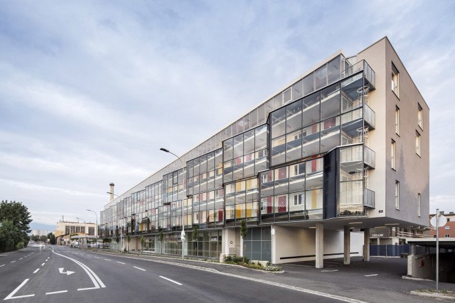 Glanhof housing, glass facade, multifamily housing, social housing, Austria, Architects Collective, solar design, solar panels, heat pump, geothermal, solar power, green architecture