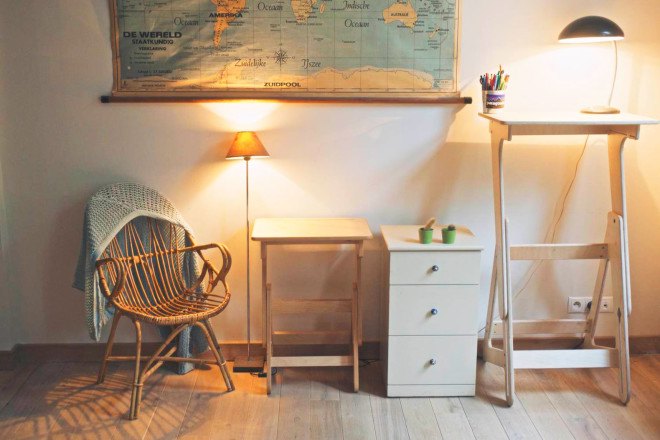 Jaswig, Jaswig standing desk, adjustable standing desk, wooden standing desk, standing desk health benefits, Jaswig Kickstarter, green Kickstarter projects, green design, sustainable design, eco-friendly design, eco-standing desk, eco-home decor, kids standing desk