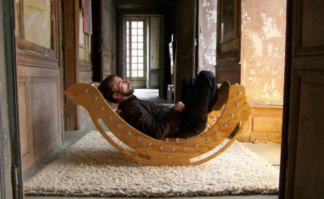 Kuskus, Kuskus rocking chair, upcycled plastic bottles, plastic bottles, PET bottles, upcycled plastic bottle furniture, Gregory Hoogstoel, Plastiketic, reader submitted content