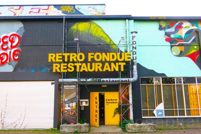 Mirale Loonen, Jan Hein van Melis, underground, 70s-style restaurant, Retro Fondue Restaurant, vintage tensils, renovated Philips factory, Europe's largest indoor skate park, Strijp-S, Eindhoven, orange elements, organic food,