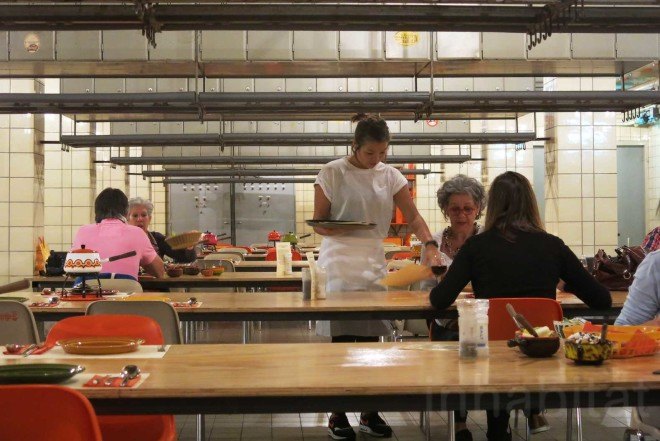 Mirale Loonen, Jan Hein van Melis, underground, 70s-style restaurant, Retro Fondue Restaurant, vintage tensils, renovated Philips factory, Europe's largest indoor skate park, Strijp-S, Eindhoven, orange elements, organic food,