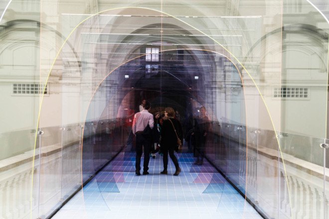 Mise-en-abyme, London Design Festival, Renaissance, acrylic panels, optical illusion, one point perspective, V&A, Victoria and Albert Museum, London Design Festival 2015, Laetitia de Allegri, Matteo Fogale, Johnson tiles, Mise-en-Abyme by Laetitia de Allegri and Matteo Fogale