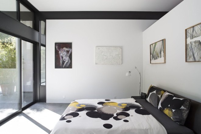 Klopf Architects, Eichler homes, energy efficient architecture, floor-to-ceiling windows, open layout, green architecture, skylights, green interior