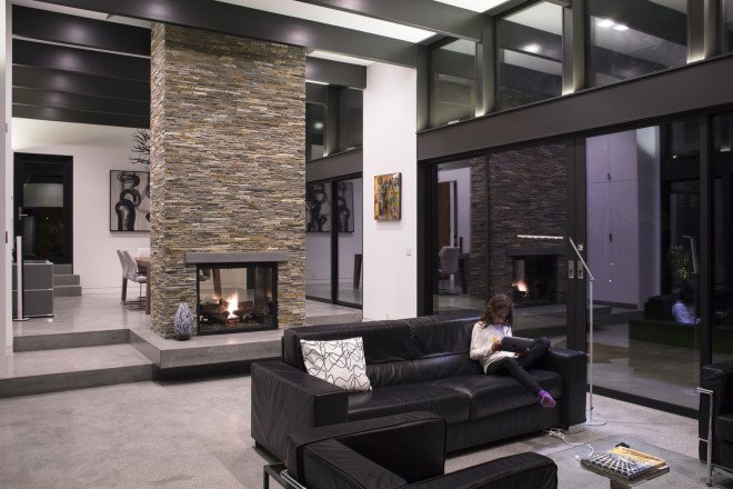 Klopf Architects, Eichler homes, energy efficient architecture, floor-to-ceiling windows, open layout, green architecture, skylights, green interior