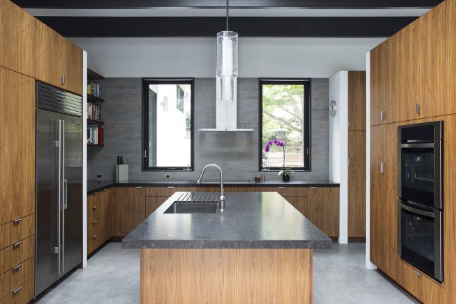 Klopf Architects, Eichler homes, energy efficient architecture, floor-to-ceiling windows, open layout, green architecture, skylights, green interior