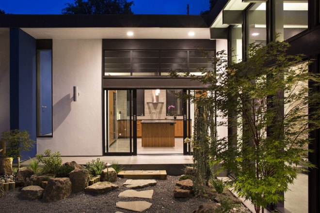 Klopf Architects, Eichler homes, energy efficient architecture, floor-to-ceiling windows, open layout, green architecture, skylights, green interior