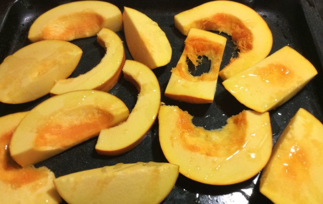 pumpkin, pumpkin slices, roasted pumpkin, spice latte, homemade pumpkin spice latte, homesteader, homesteading, pumpkin, pumpkin spice, latte, fall, autumn