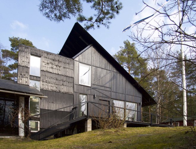 Samurai House, Helsinkizurich architects, Villa Samurai, Finnish architecture, home design, pitched roof, slanted roof, villa samurai roof design, roof design, green design, sustainable design, wooden homes, home renovation, log homes, log cabins