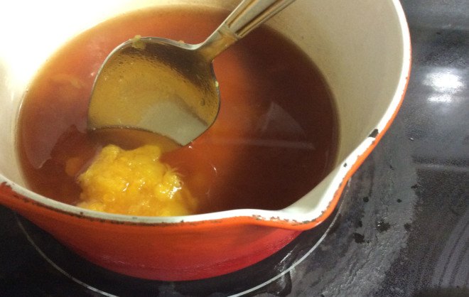 pumpkin puree, pumpkin syrup, pumpkin spice syrup, pumpkin spice latte, homemade pumpkin spice latte, homesteader, homesteading, pumpkin, pumpkin spice, latte, fall, autumn