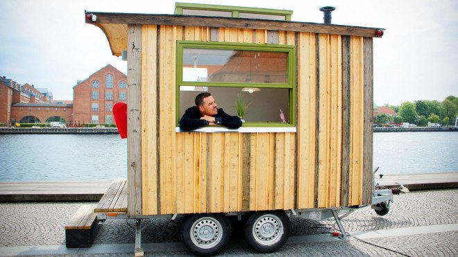 Tiny Office, mobile office, trailer, camper office, Jonas “Pindhund” Hallberg, Danish design, transportable house, tiny spaces, tiny houses, green architecture, office on wheels, Denmark