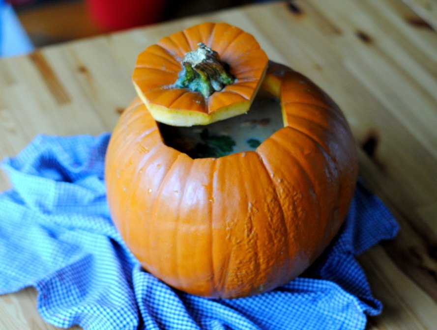 recipe, how to, fall, autumn, cooking, DIY, pumpkin, soup, tureen, thanksgiving, halloween, kitchen