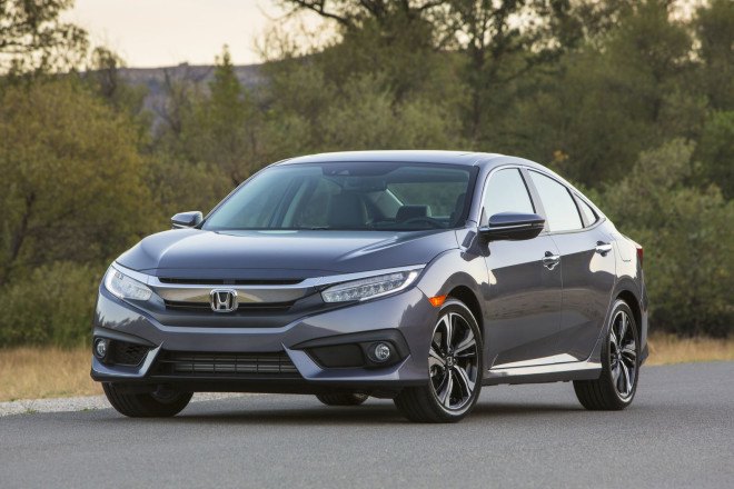 Audi, Audi A3 e-tron, Chevy, Chevy Volt, Honda, Honda Civic, Hyundai, Hyundai Sonata, Hyundai Sonata Hybrid, Hyundai Sonata plug-in hybrid, Toyota, Toyota Prius, Prius, Civic, Volt, Green Car of the Year, Green Car Journal, 2015 LA Auto Show, electric car, hybrid car, plug-in hybrid, 2015 LA Auto Show, green car, green transportation
