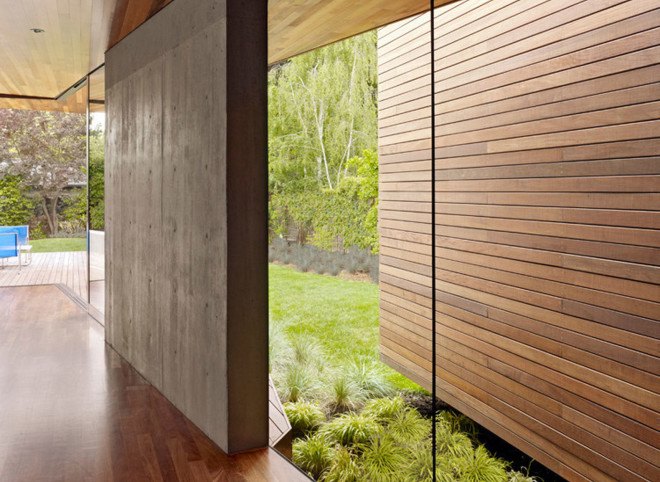 Bal House, Terry&Terry Architecture, green renovation, ranch house, California, timber architecture, bay window, green fireplace, glass facade, natural light