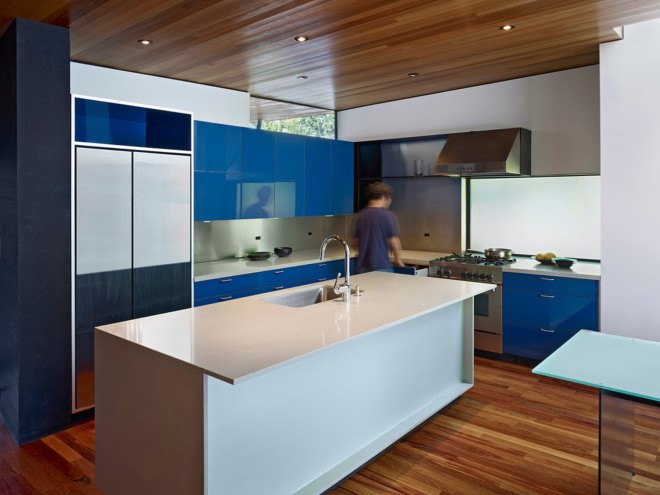 Bal House, Terry&Terry Architecture, green renovation, ranch house, California, timber architecture, bay window, green fireplace, glass facade, natural light