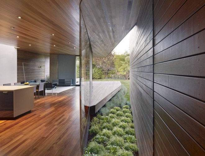 Bal House, Terry&Terry Architecture, green renovation, ranch house, California, timber architecture, bay window, green fireplace, glass facade, natural light
