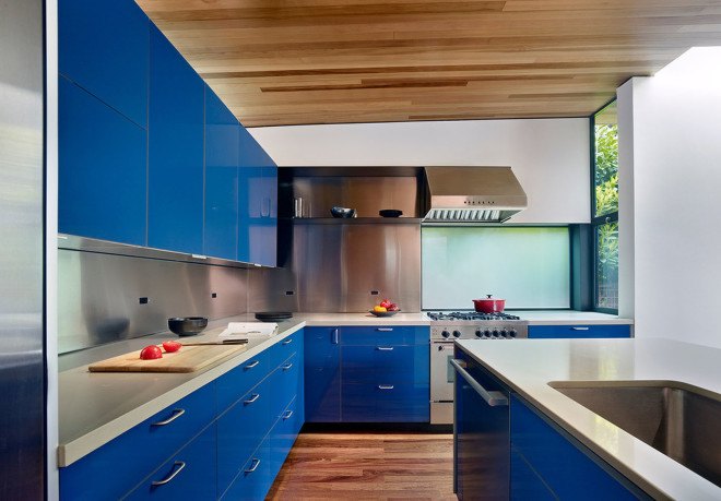 Bal House, Terry&Terry Architecture, green renovation, ranch house, California, timber architecture, bay window, green fireplace, glass facade, natural light