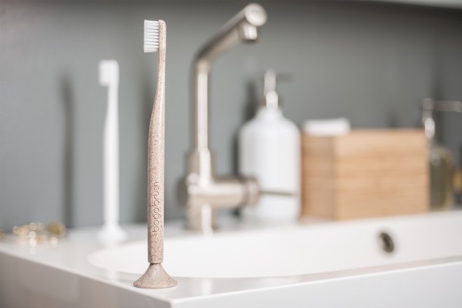 BOGObrush, buy one give one, bogo brush, made in the USA, eco toothbrush, environmentally friendly toothbrush, eco bathroom, reader submission