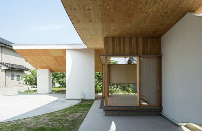 Manta House, Japan, y+M design office, natural ventilation, natural lighting, inner garden, terrace, green architecture, green spaces, family house, Japanese architecture