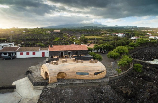 cella bar, cella bar madalena, cella bar portugal, fcc arquitectura, paulo lobo, FG+SG photography, wooden extension building, island bar, portuguese bar, pico island, bar pico island