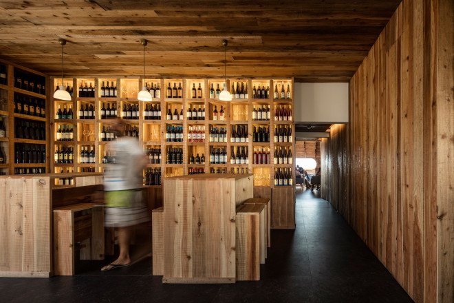cella bar, cella bar madalena, cella bar portugal, fcc arquitectura, paulo lobo, FG+SG photography, wooden extension building, island bar, portuguese bar, pico island, bar pico island