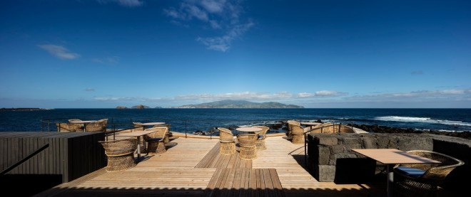 cella bar, cella bar madalena, cella bar portugal, fcc arquitectura, paulo lobo, FG+SG photography, wooden extension building, island bar, portuguese bar, pico island, bar pico island