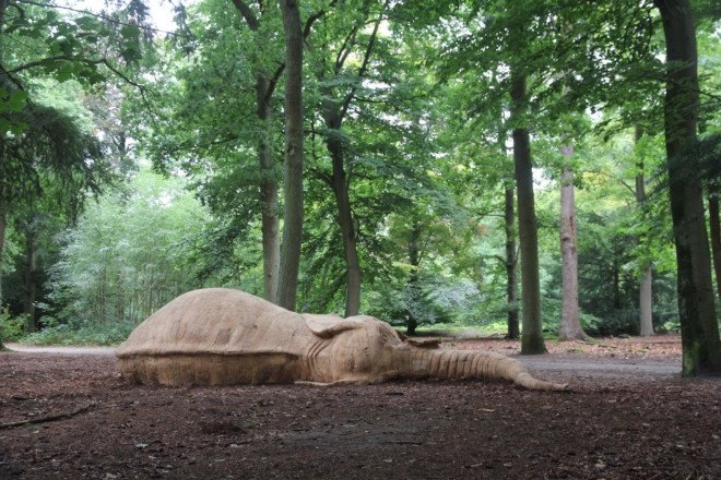 Kevin van Braak, elephant sculpture, Elephant by Kevin van Braak, De Oude Warande, Rapture and Pain, Lustwarande, Lustwarande exhibition, Lustwarande Kevin van Braak, Baroque forest, Baroque park, elephant poaching,