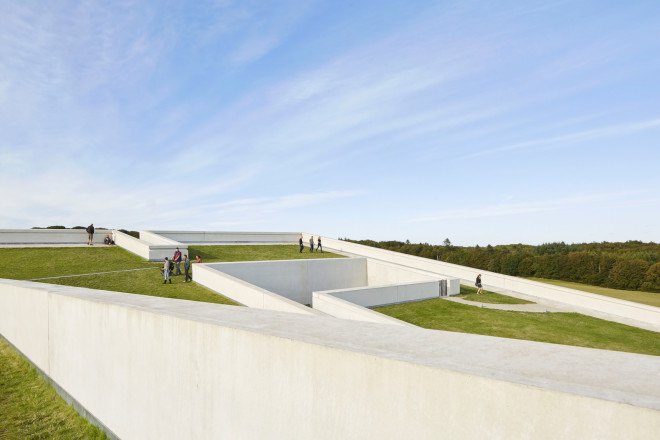 green design, eco design, sustainable design, Aarhus, Denmark, Moesgdaard Museum, Henning Larsen Architects, submerged architecture, grassy roof, sloping roof
