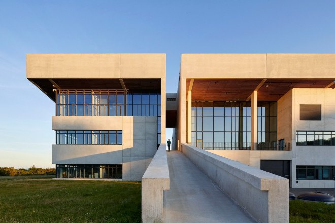 green design, eco design, sustainable design, Aarhus, Denmark, Moesgdaard Museum, Henning Larsen Architects, submerged architecture, grassy roof, sloping roof