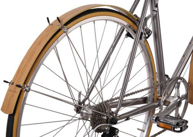 Bamboobee Mandy fender, Bamboobee, Mandy Fender, bike fender, bamboo bike fender, flat pack, flat pack fender, bike tech, bicycles, biking, urban biking, bicycle commute, bike parts, bamboo bike parts