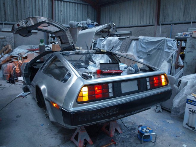 back to the future, #backtothefutureday, delorean, marty mcfly, queens university belfast, qub, all-electric delorean, electric delorean, stanford university, self-drifting DeLorean, clothes-fueled DeLorean, fuel from recycled clothing, fuel from recycled cloth
