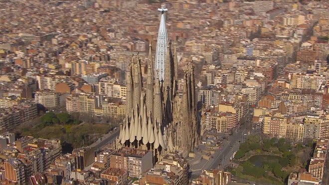 green design, eco design, sustainable design, Sagrada Familia, Barcelona, Antoni Gaudi, basilica, Roman Catholic church, tallest church tower