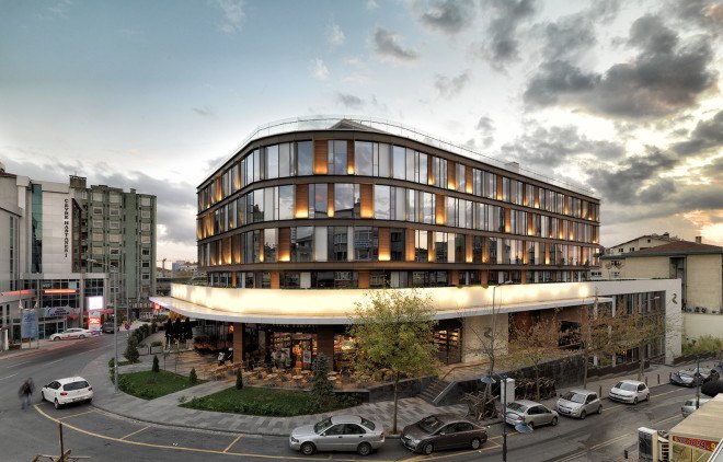 Rönesans Mecidiyeköy Office, MuuM Architects, office building, sustainable features, green architecture, Instanbul, Turkey, modular facade, rainwater collection, natural ventilation